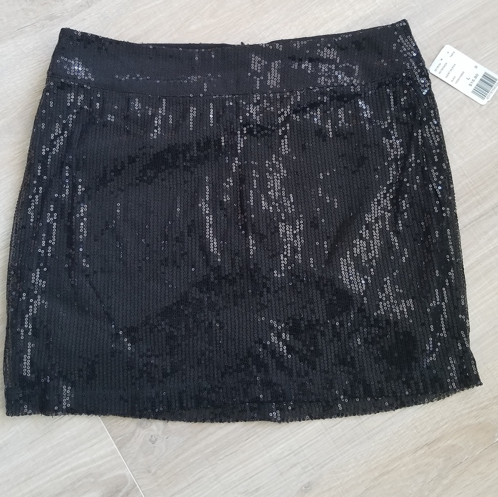Forever 21 black sequin mini skirt NWT